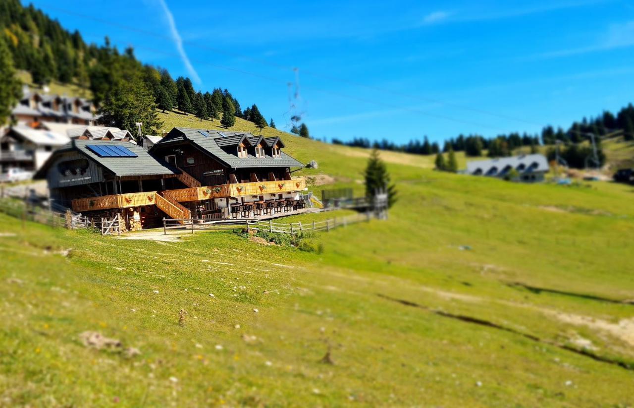 Hotel Ekoturizem Vizencar Cerklje na Gorenjskem Exterior foto